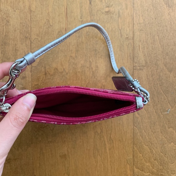 Coach wristlet - Picture 2 of 3